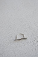 Ring line interrupted edge