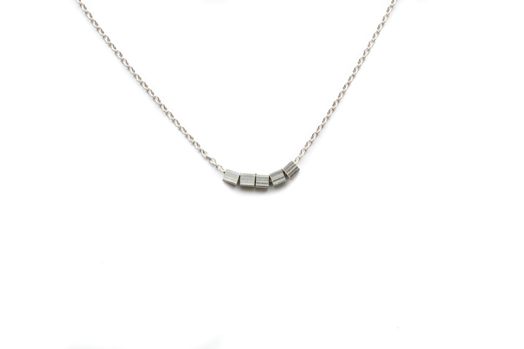 Dainty cube repitition  necklace - Silver
